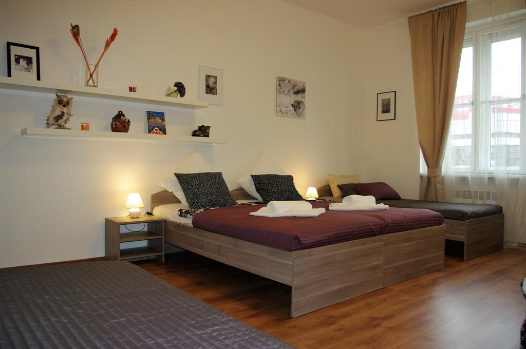 Spacious Prague View Apartment Exterior photo